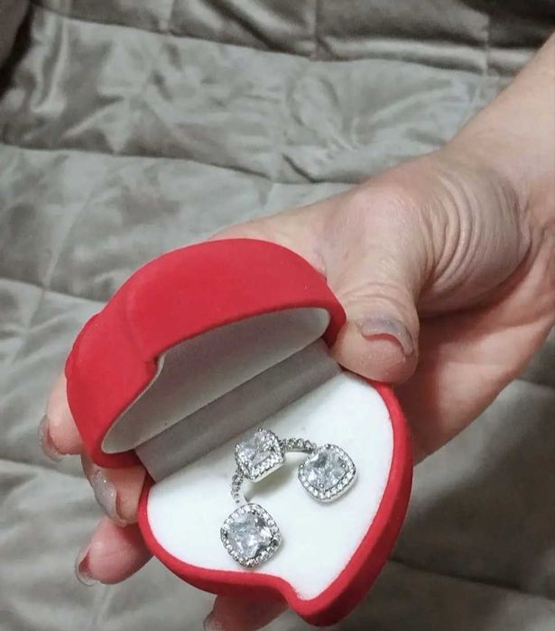 Набор. Покрытие серебро. Часы кольцо, серьги