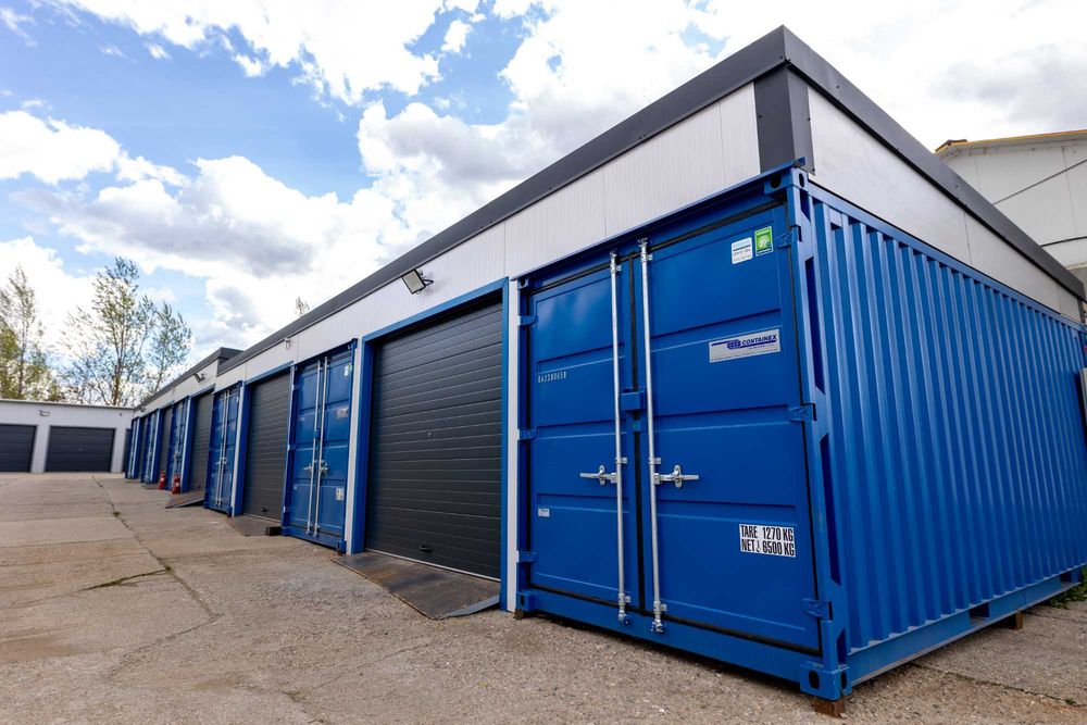 Oferă Black Friday -1 lună gratis-Container, Garaj sau Boxă Depozitare