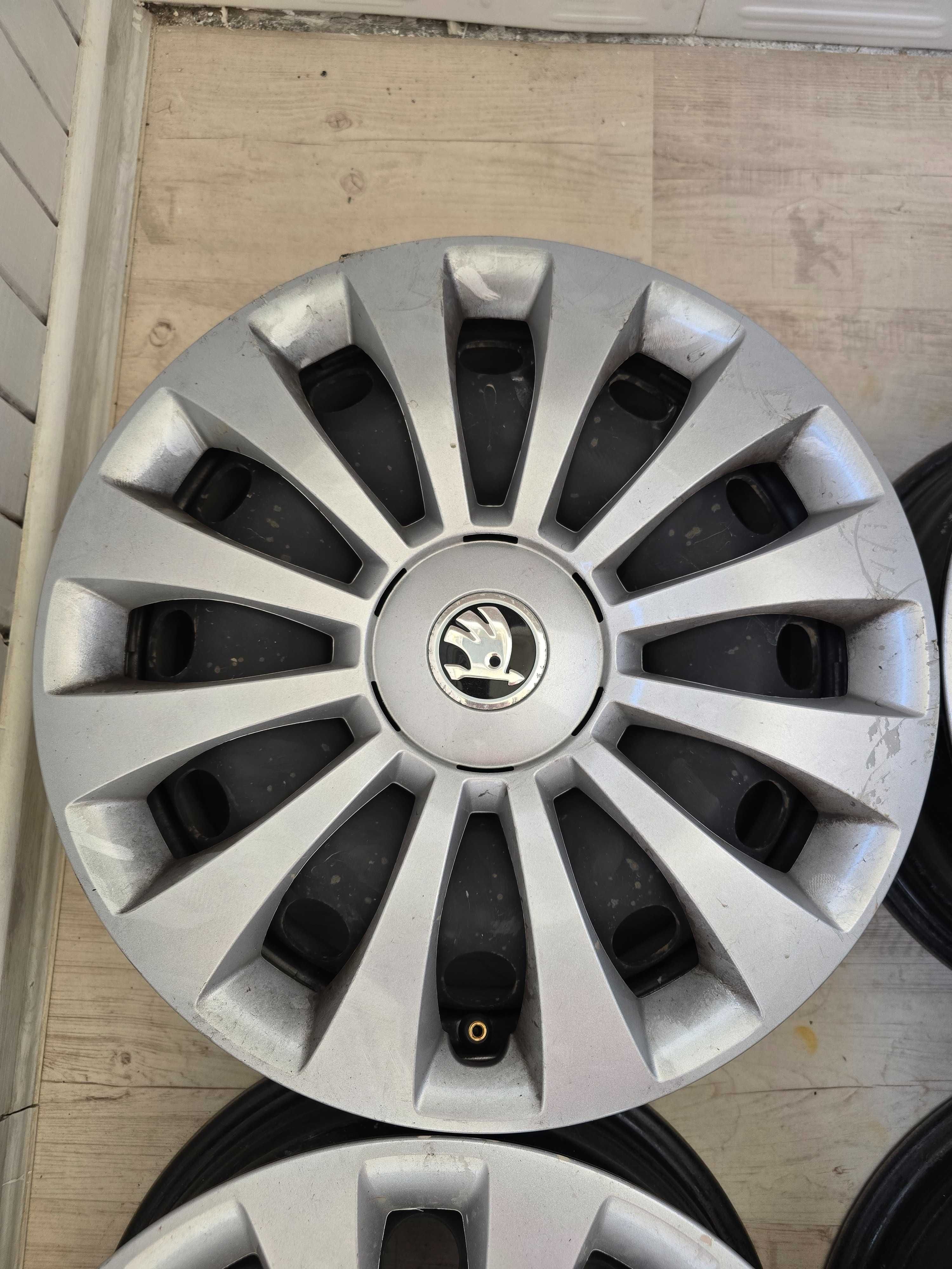 Метални джанти с тасове 15 за Skoda Fabia