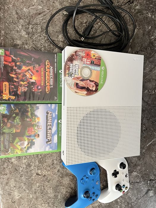 XBOX One S приставка