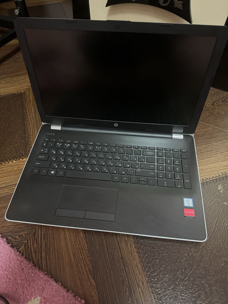 HP 15-bs670TX ноутбук