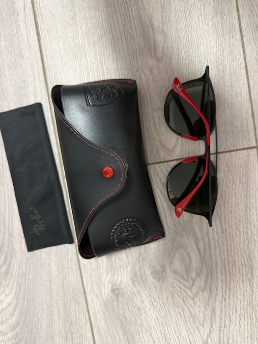Ochelari ray ban Ferrari originali