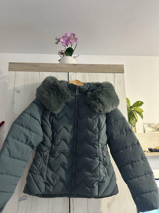 Geaca noua dama, marinea M