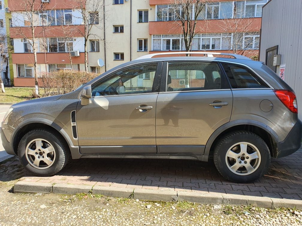 Vând Opel Antara