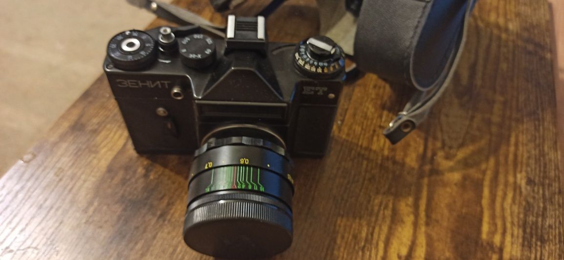 Нов фотоапарат Зенит
