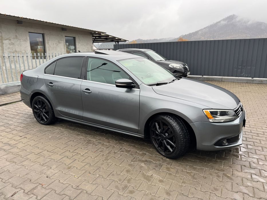 Volkswagen Jetta 2.0 TDI Automat 2013