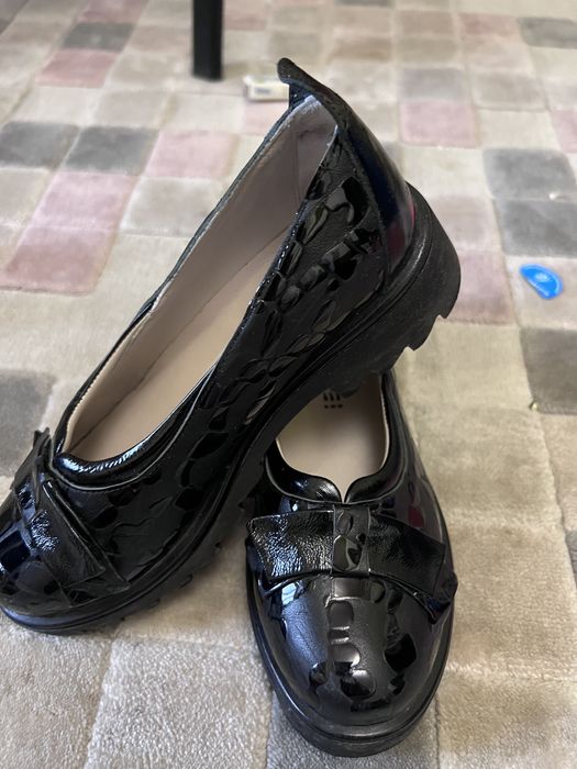 Школьная обувь