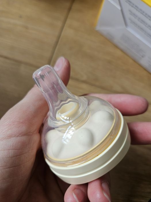 Система за хранене биберон за шише Medela Calma
