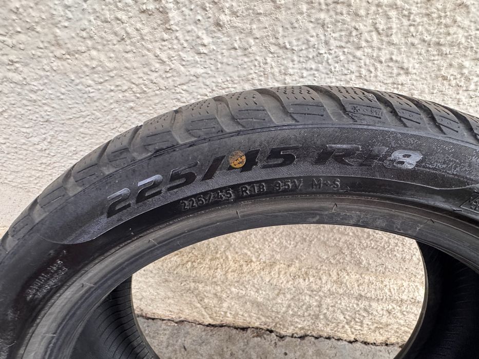 Vand cauciucuri iarna Pirelli sotto zero