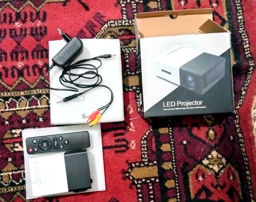 Mini proyektor (china)