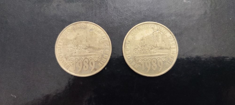 Moneda aniversara cu revolutia