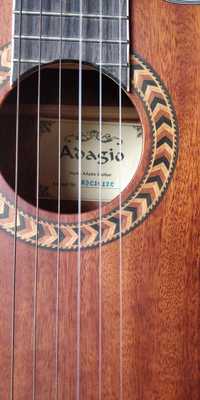 Классическая гитара Adagio