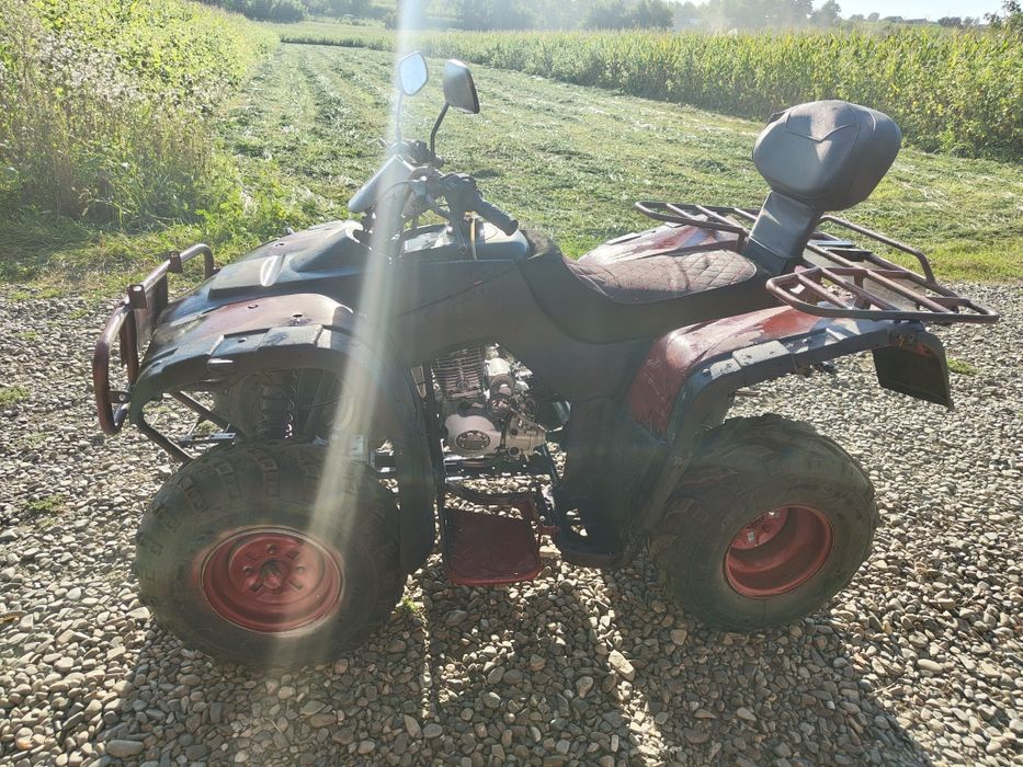 De vânzare.    Atv loncin 250