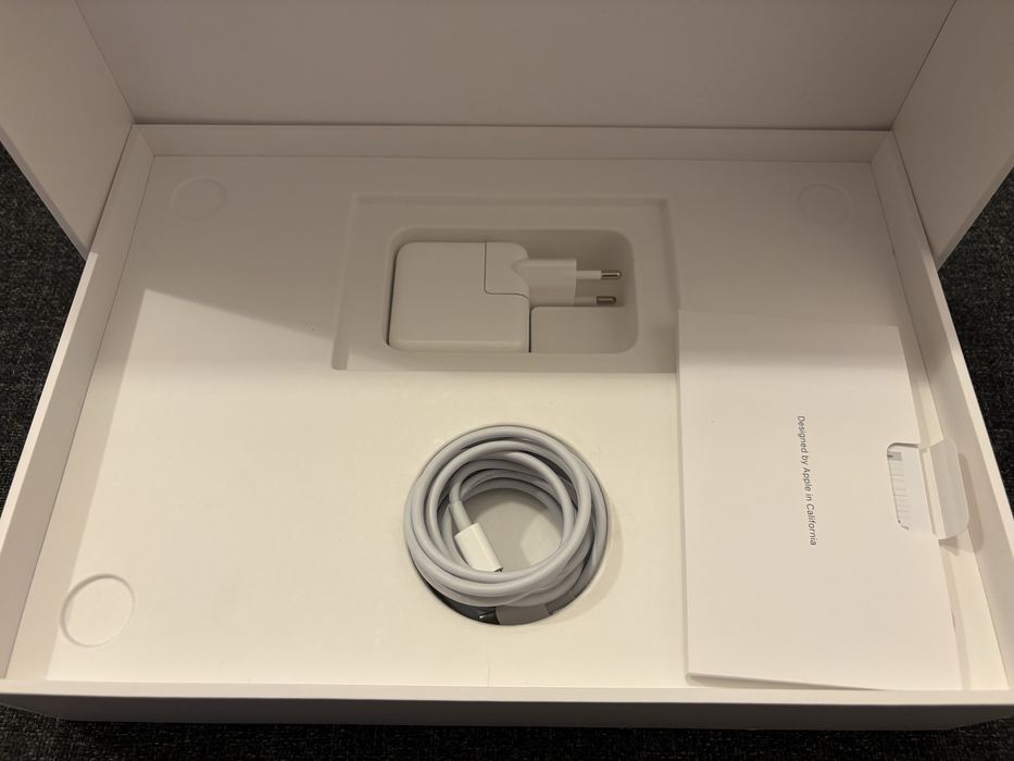 Laptop APPLE MacBook Air 13 M1, 13.3 8GB, SSD 256GB, Space Grey 2023