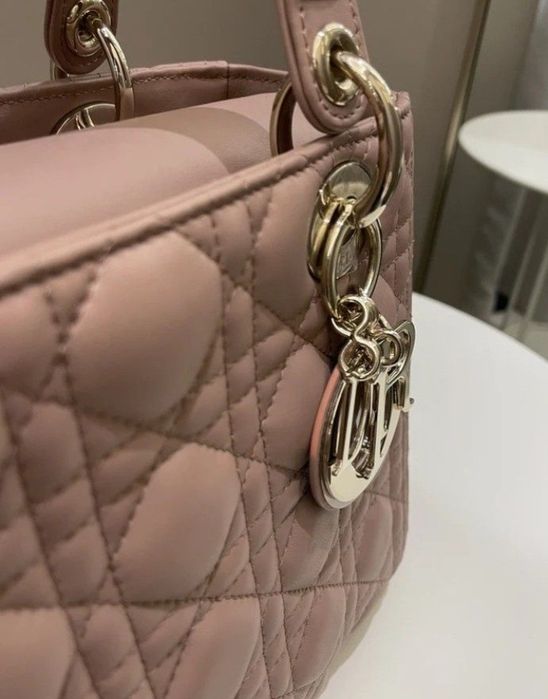 Geanta Dior Lady,accesorii metalice, saculet, etichetă