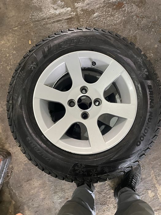 Продам диски с резиной