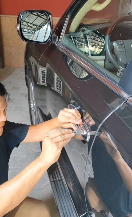 Есік ашу, вскрытие дверей авто