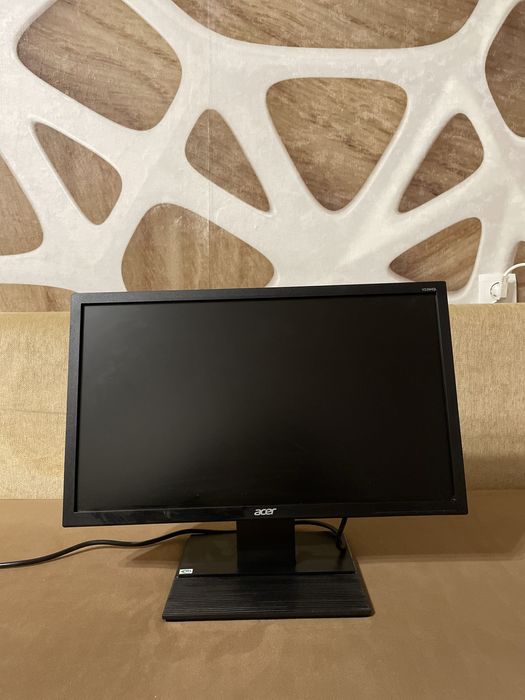 Продаю монитор Acer V226HQL bd