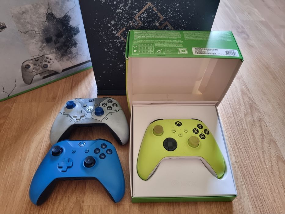 Xbox one x gears of war edition 1TB