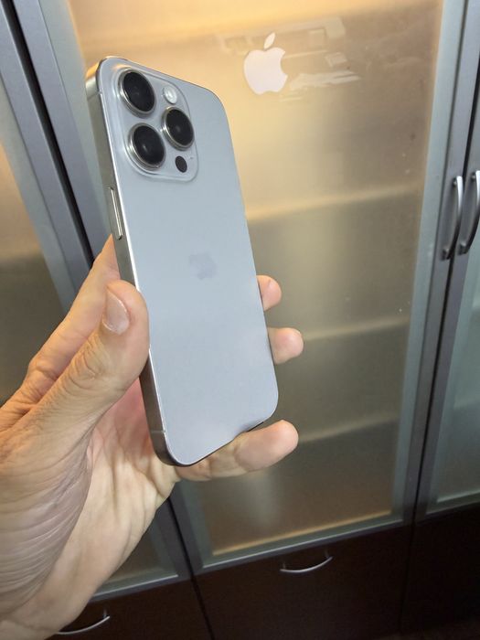 Vand Iphone 15 Pro 128Gb