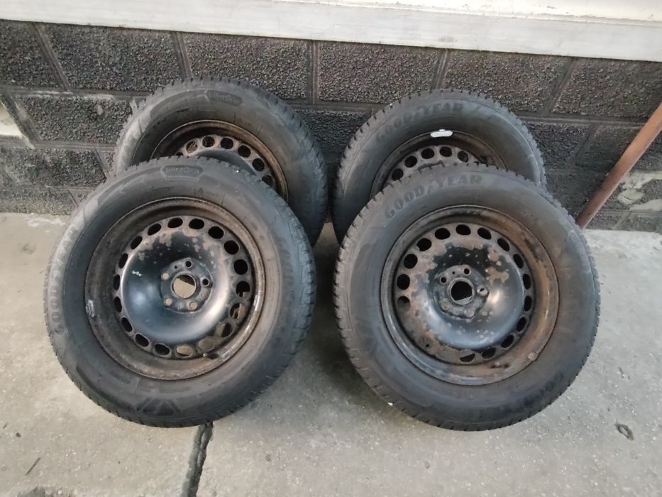 Vând Set Jante 5x112+Cauciucuri 215/65/16 M+S Goodyear Import Germania