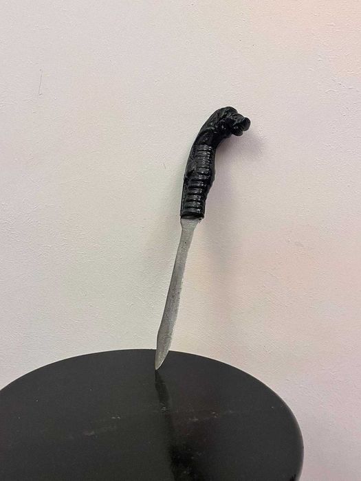 Hanger cutit baioneta decorativ maner metalic bibelou bibelouri ieftin