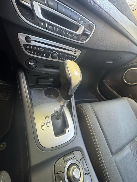 Renault Megane 3 Coupe 2.0 dCi 150CP Automat  • 2009 •