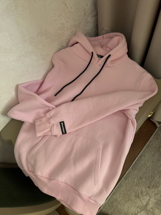 Розовое Худи Bershka S