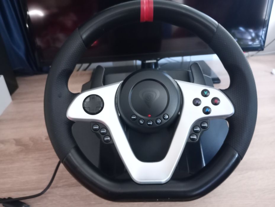 Vând volan gaming seaborg 400
