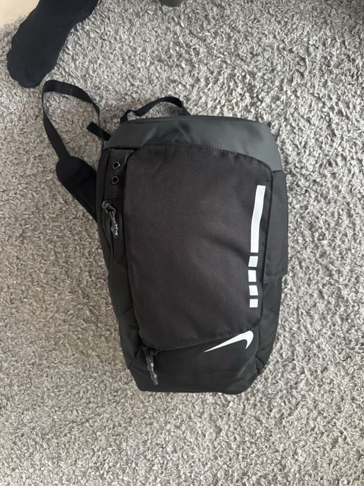 Раница nike elite чисто нова