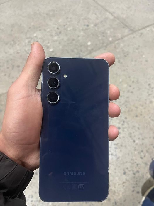 Samsung A55 сатылады минус вапше жок 256гб кароюка жок