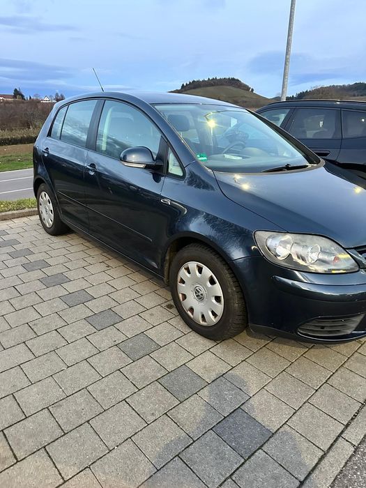 Vând WV golf 5 plus ,  adus recent din Germania  i