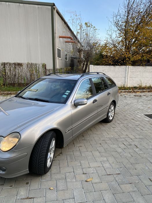 Mercedes C Class 2005 2.2