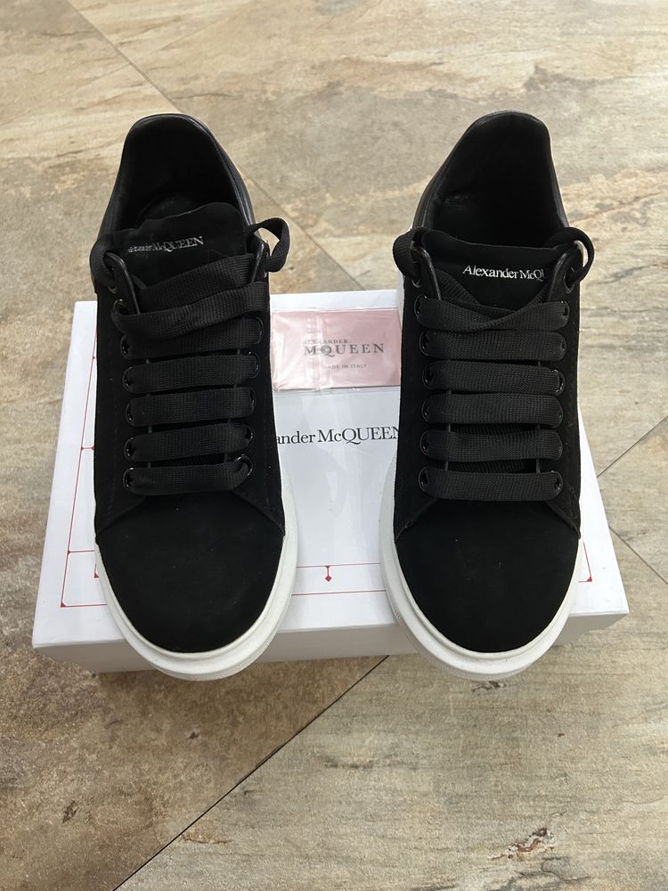 Adidasi Sneakers catifea & piele Alexander McQueen black premium