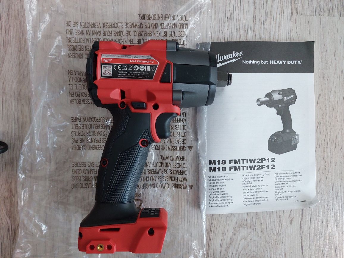 Pistol impact mediu milwaukee M18 FMTIW2F12, 900 nm, cupla 1/2, nou