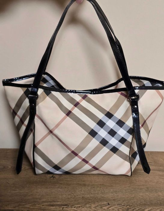 Burberry оригинална дамска чанта