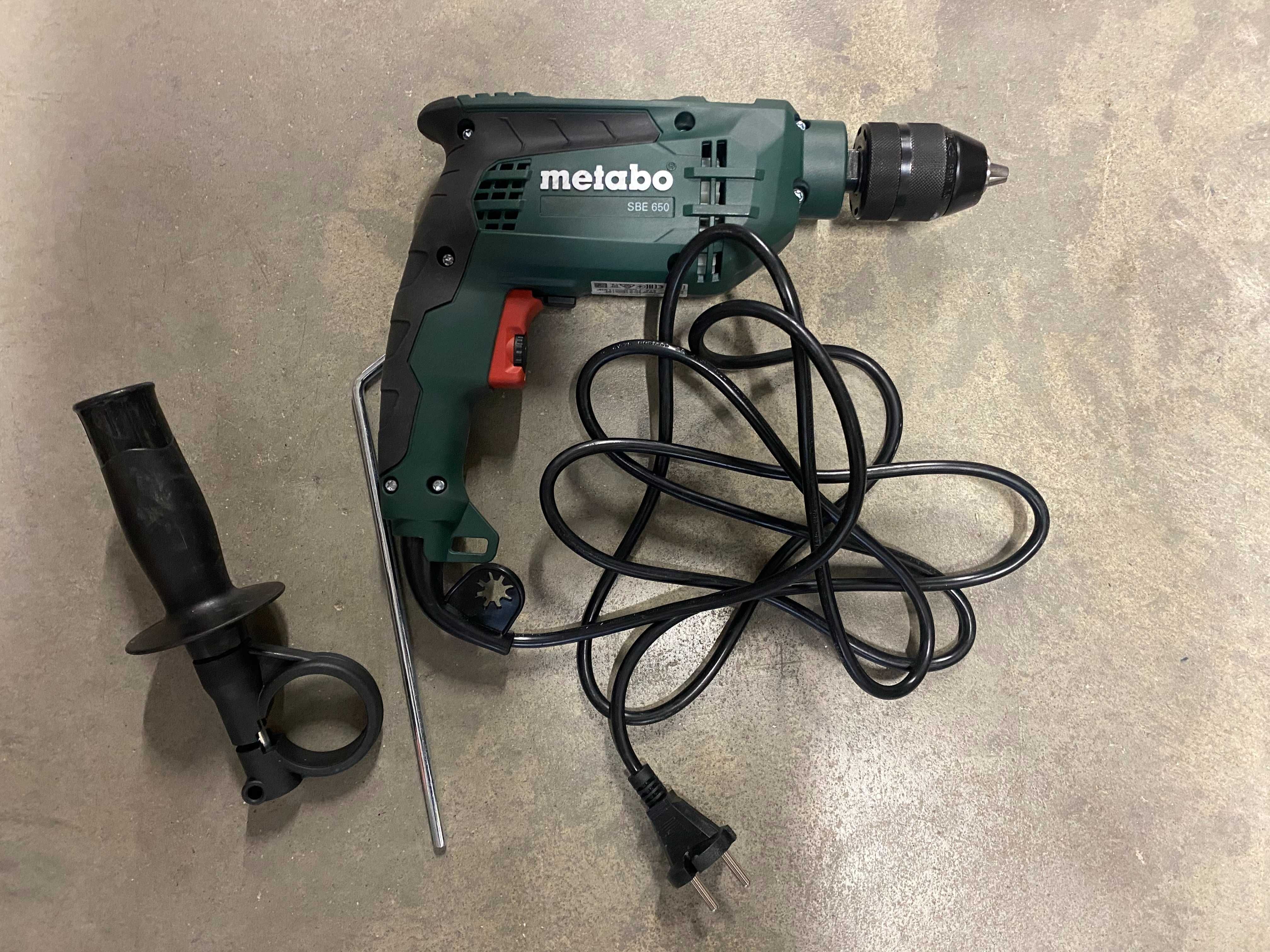 Прободен трион 450W/Бормашина ударна 650W METABO/Ъглошлайф 230mm 2200W