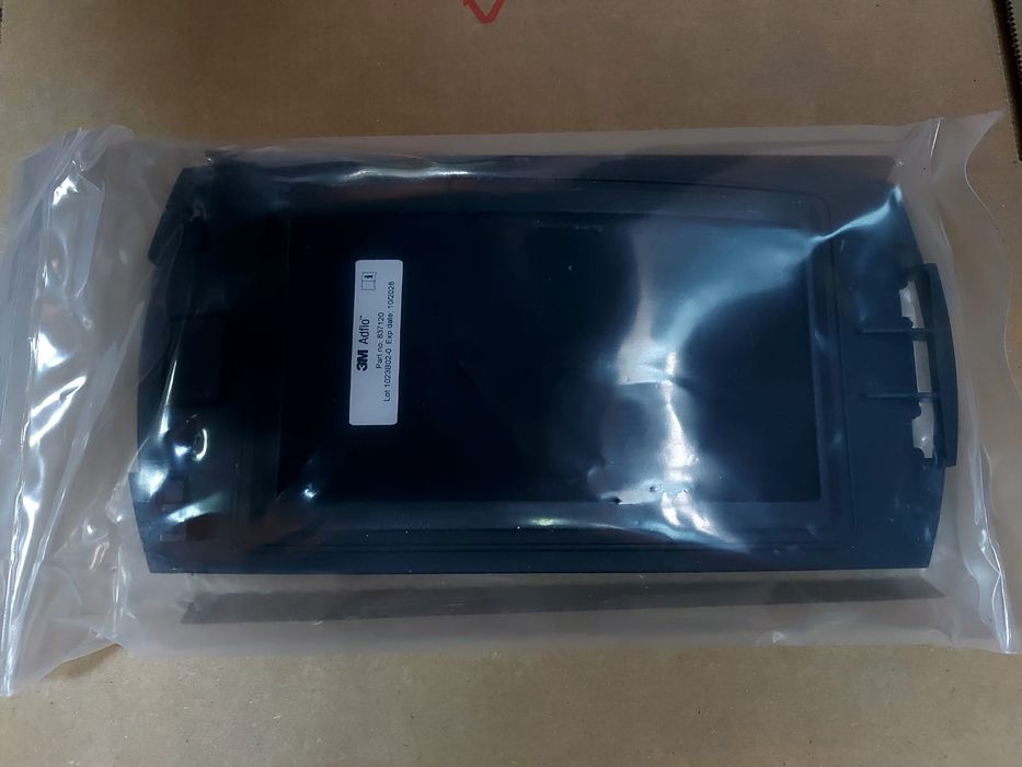 ,Cristal nou 650 lei.