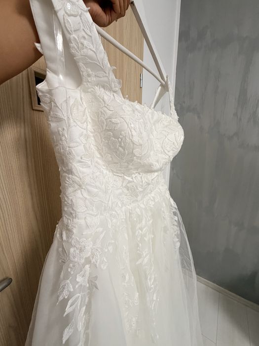 Vand rochie mireasa scurta
