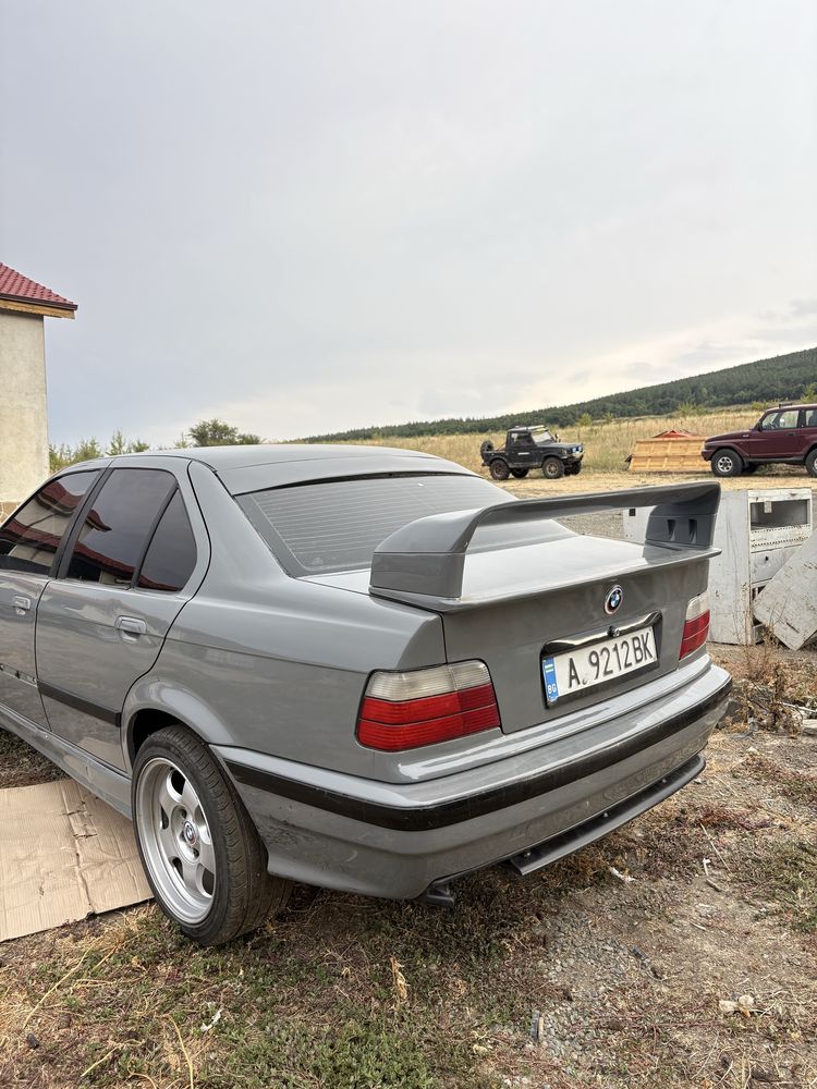 E36 320i на части