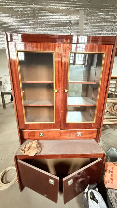 Шкаф ёрма копи двухспалний кровать сотилади