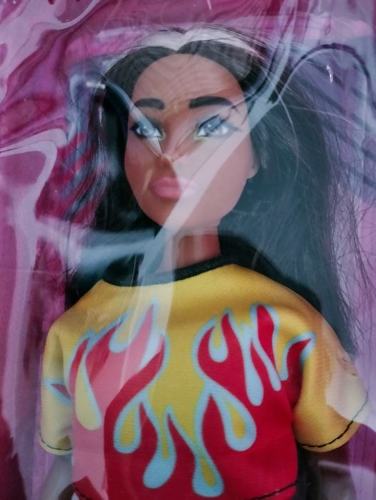 Păpușă Barbie fashionista