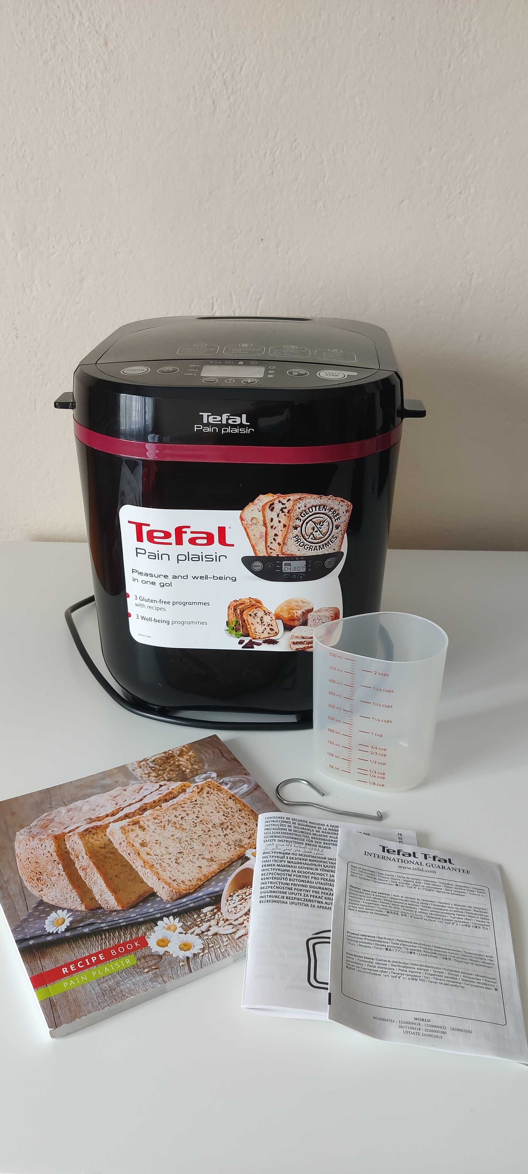 Хлебопекарна Tefal Pain Plaisir PF220838, Черен, 17 Програми