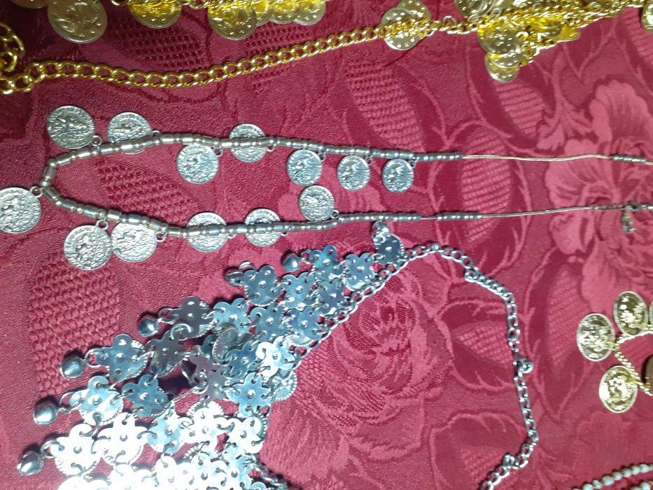 Стари  бижута и  броници с перли