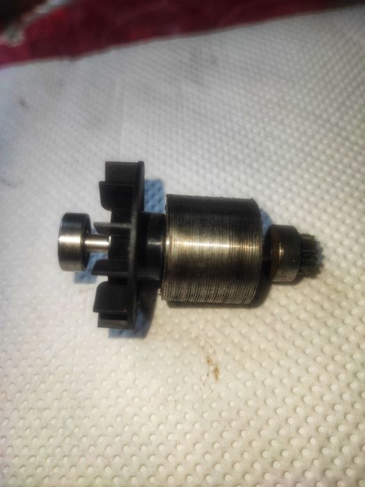 Piese Bosch Profesional GSR 185-LI – utilizată doar 6 luni