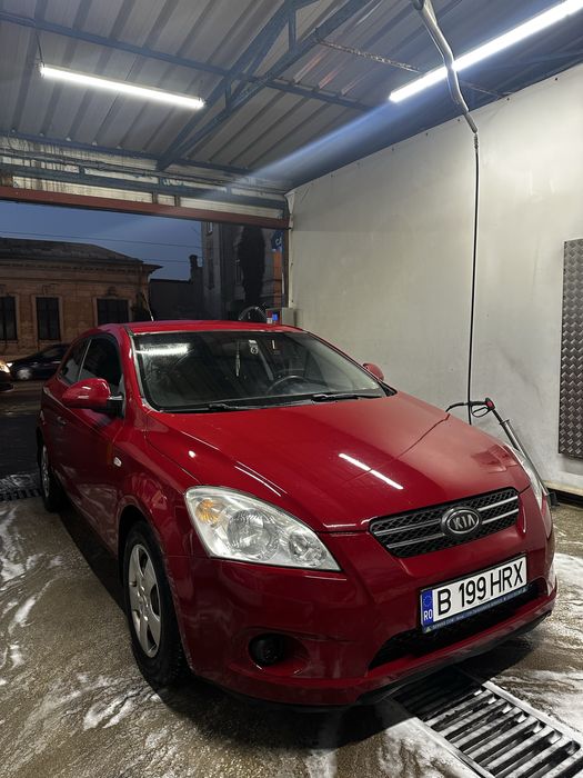 Kia pro cee’d 1.4 benzina 109 CP- intretinuta, clima, senzori