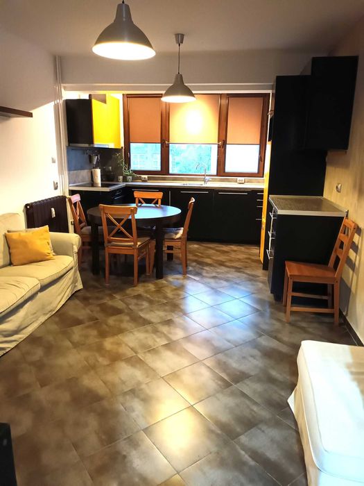 Продава тристаен апартамент в Христо Смирненски от собственик