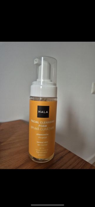 Spuma curățare fața Nala