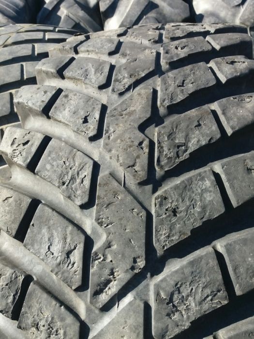 Cauciucuri tractor pentru asfalt 440/80R24