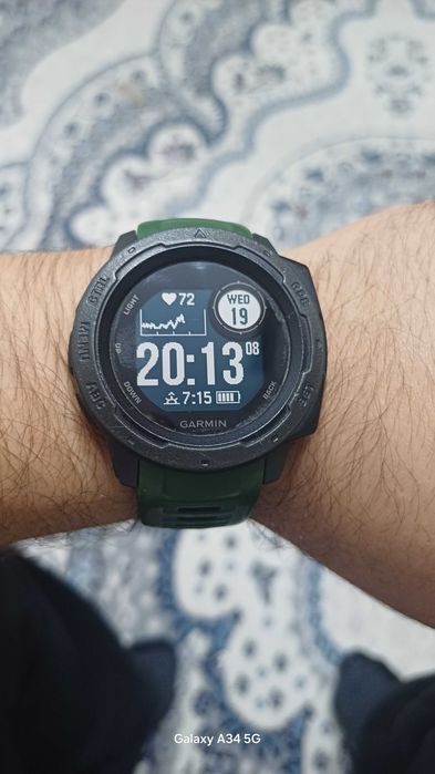 Garmin Instinct (A03603) — оригинал, отличное состояние